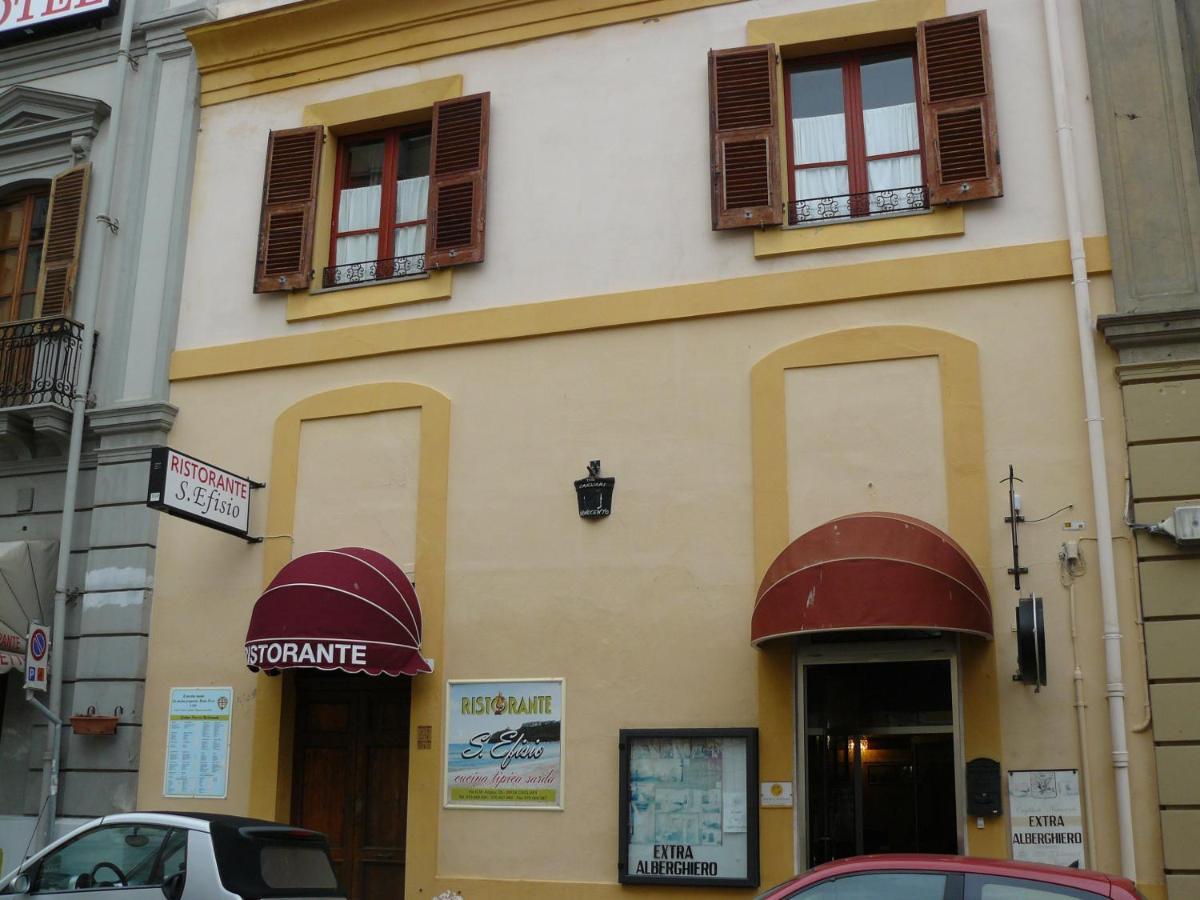 Готель Cagliari Novecento Екстер'єр фото