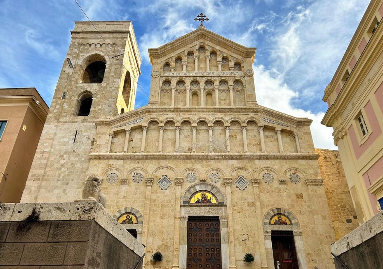 Готель Cagliari Novecento Екстер'єр фото